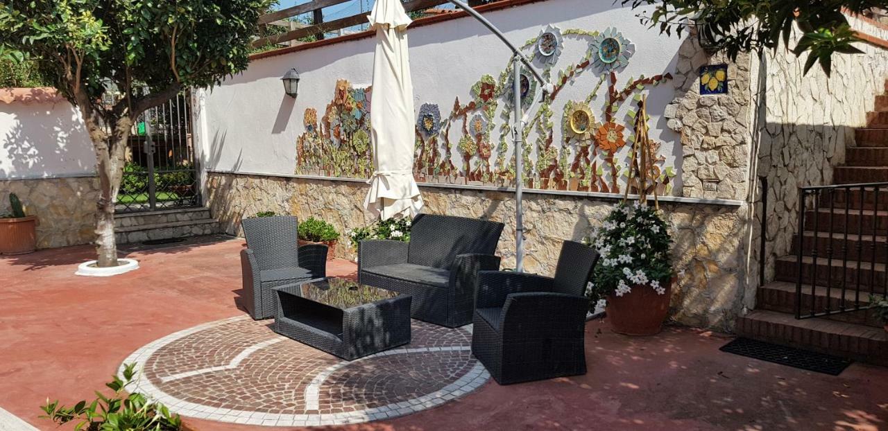Tabor 1 Garden & Parking Apartment Naples Luaran gambar